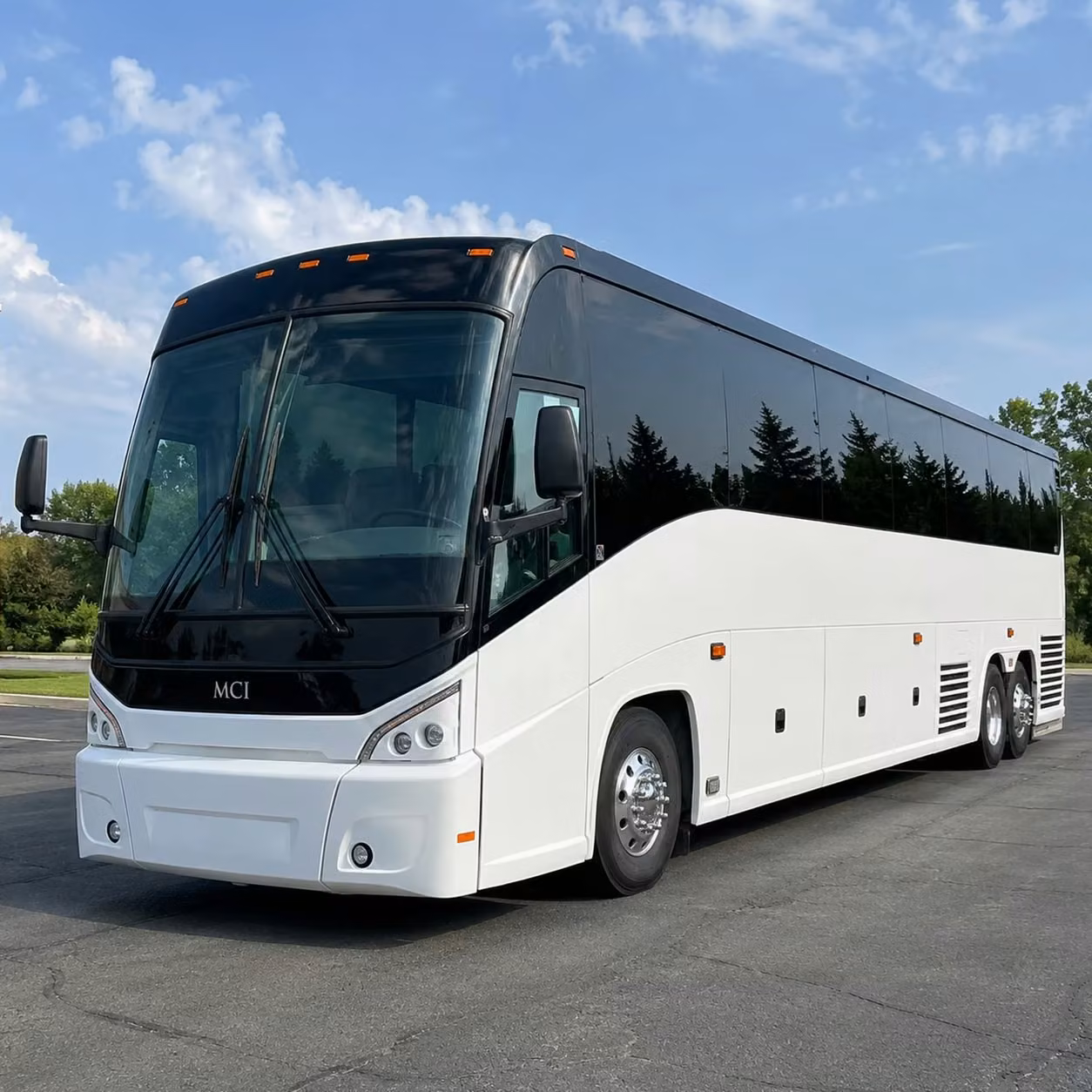 a charter bus from lakeland to tampa for concerts sporting events and corporate travel