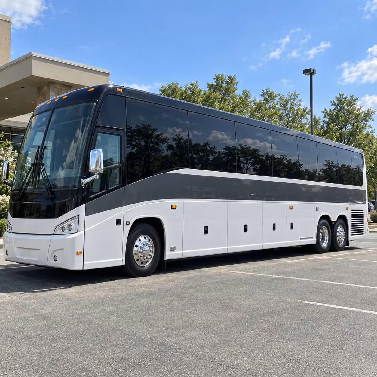 ada accessible field trip buses available for lakeland school groups