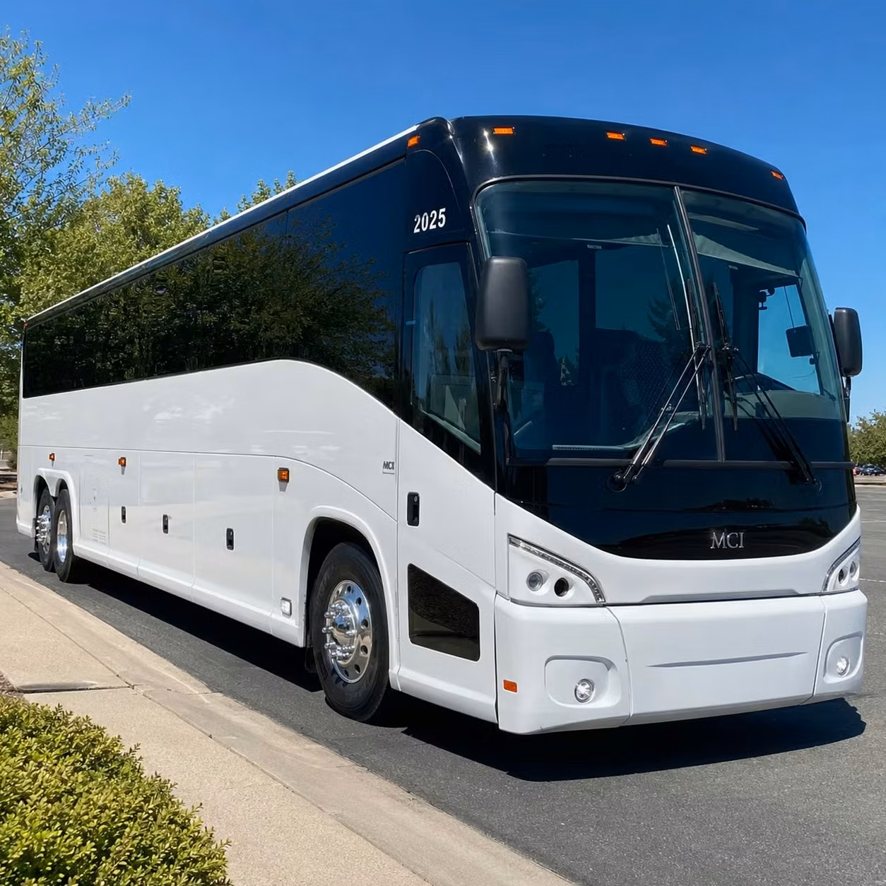 get a long distance wedding shuttle bus for destination weddings out of lakeland