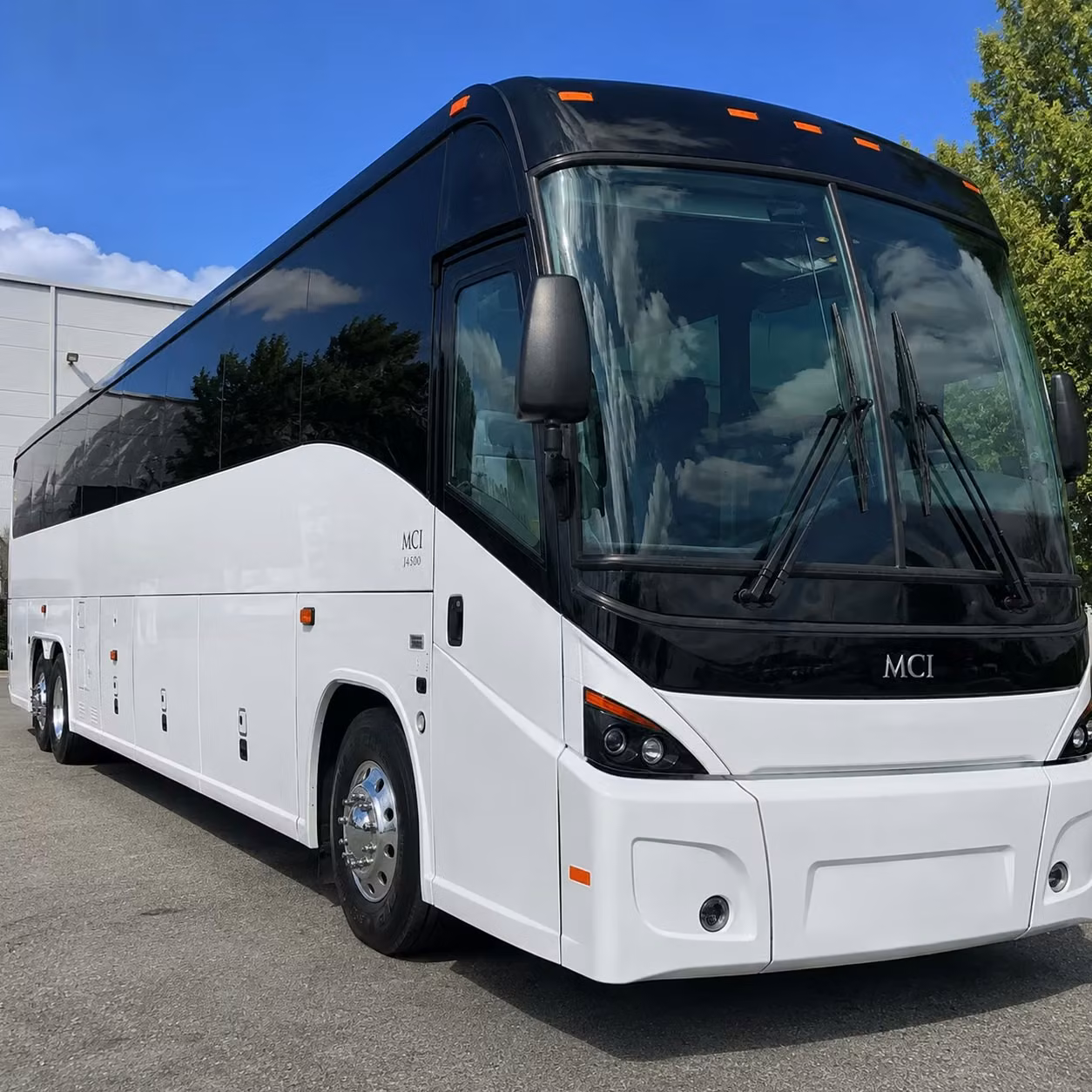 lakeland linder international airport group charters and cargo runs